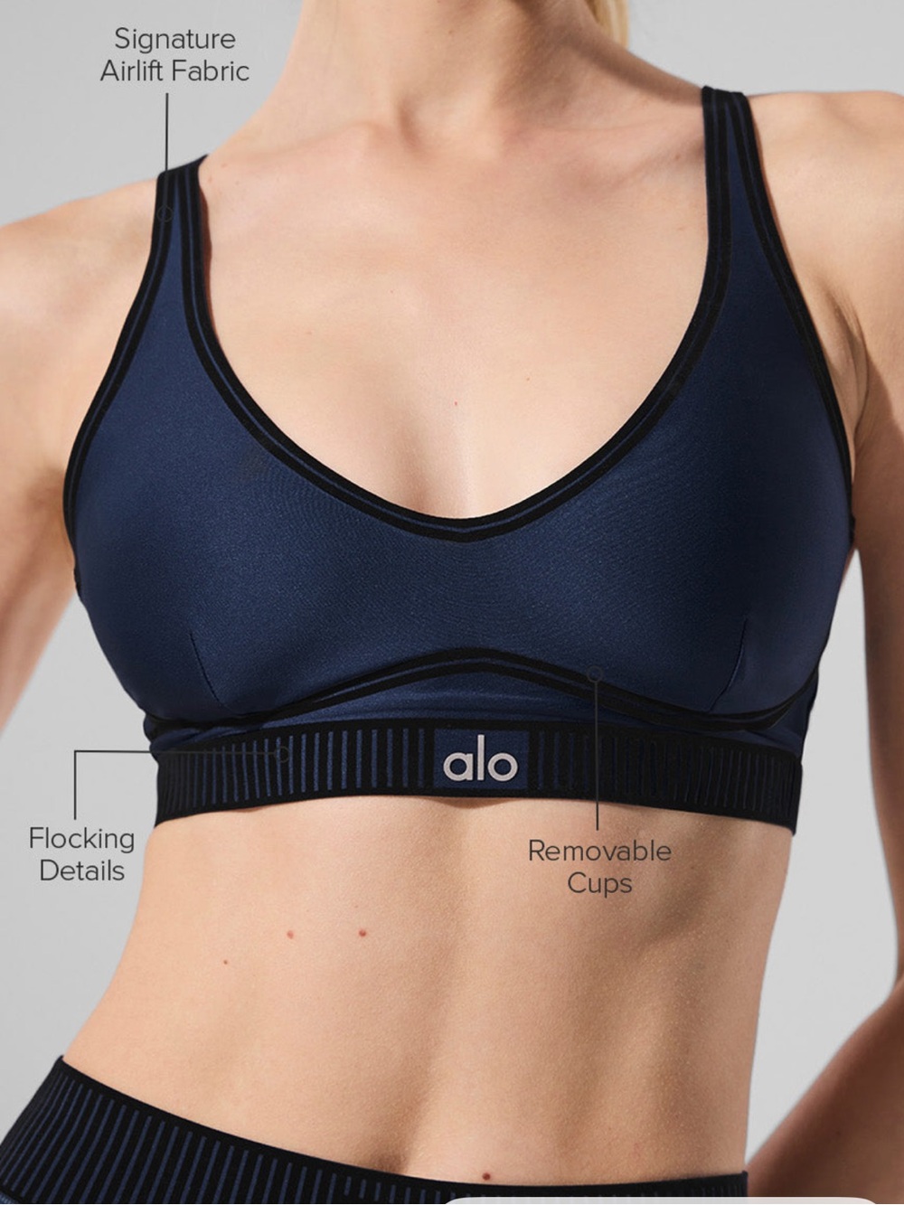 ALO Yoga Airlift Line Up Bra NWOT - Picture 3 of 6